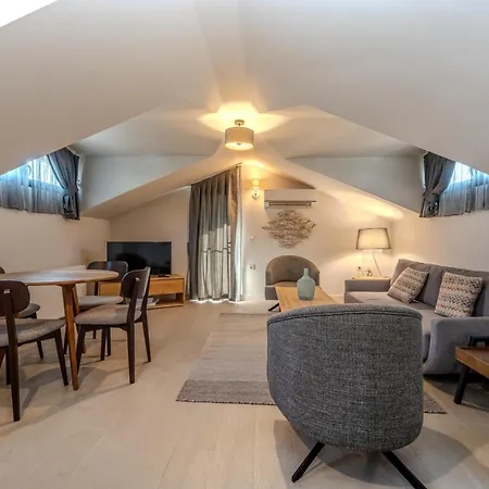 Apartman Sofa Palmiye *